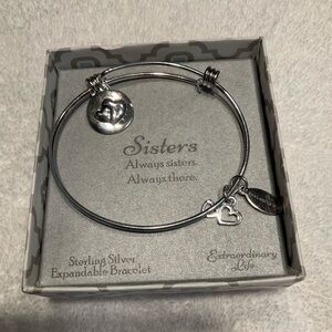 Bracelet Celebrating Sisters